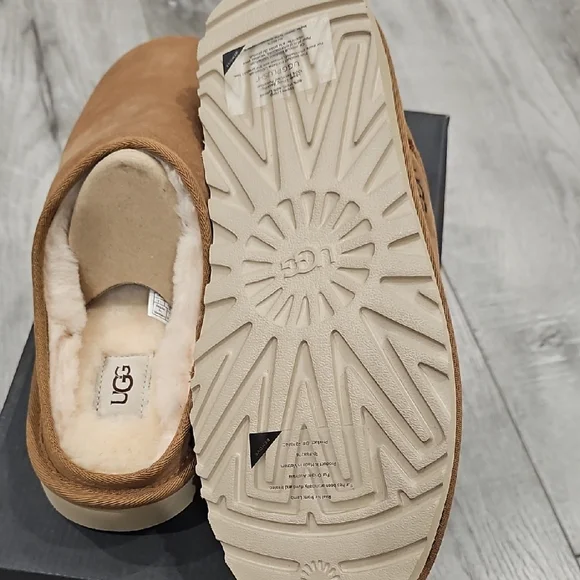 New UGG Men's Brown Suede Slip-Ons - Picture 7 of 8